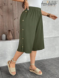 Bermuda Feminina Com Botões Decorativos - Patrícia. Plus Size Gg (42-46) Calças Plus Size