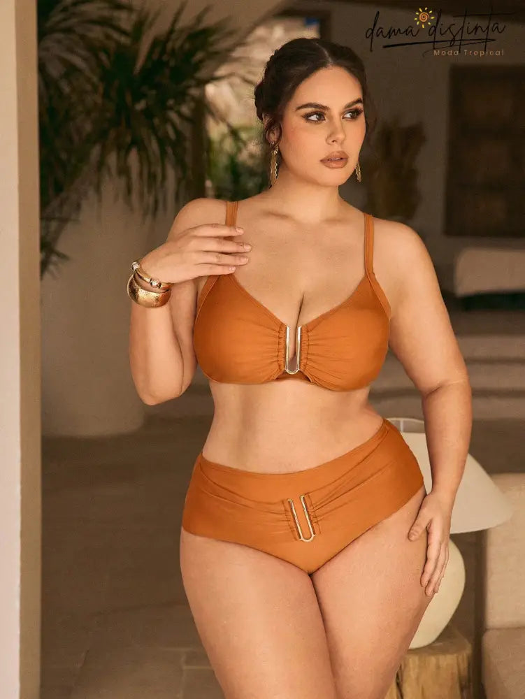 Biquíni Feminino Elegante Com Detalhe De Metal - Camily. Plus Size Conjunto