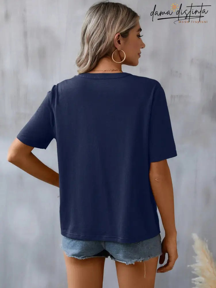 Blusa Feminina Com Decote Entalhado E Bordado Floral Natalie Camiseta Feminina