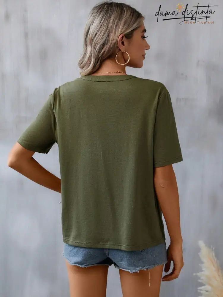 Blusa Feminina Com Decote Entalhado E Bordado Floral Natalie Camiseta Feminina